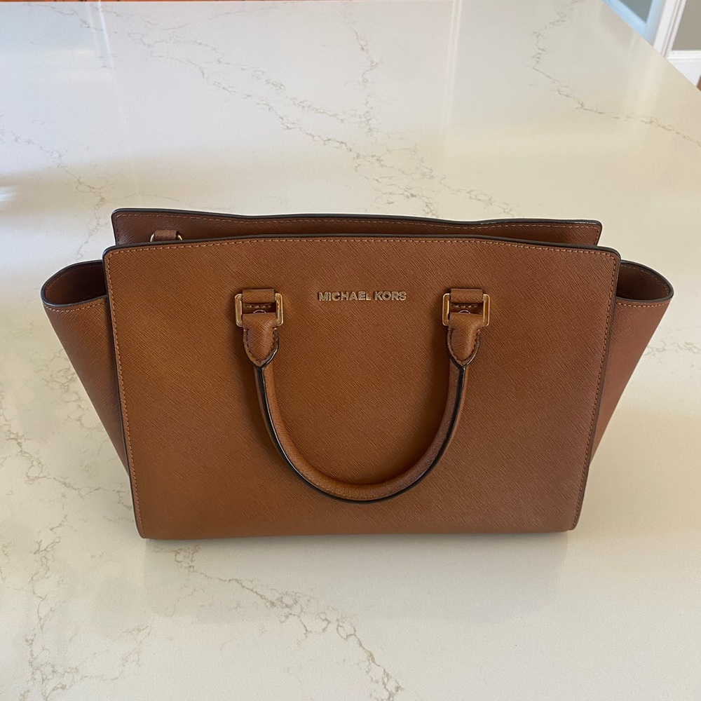 Michael Kors Selma handle bag large